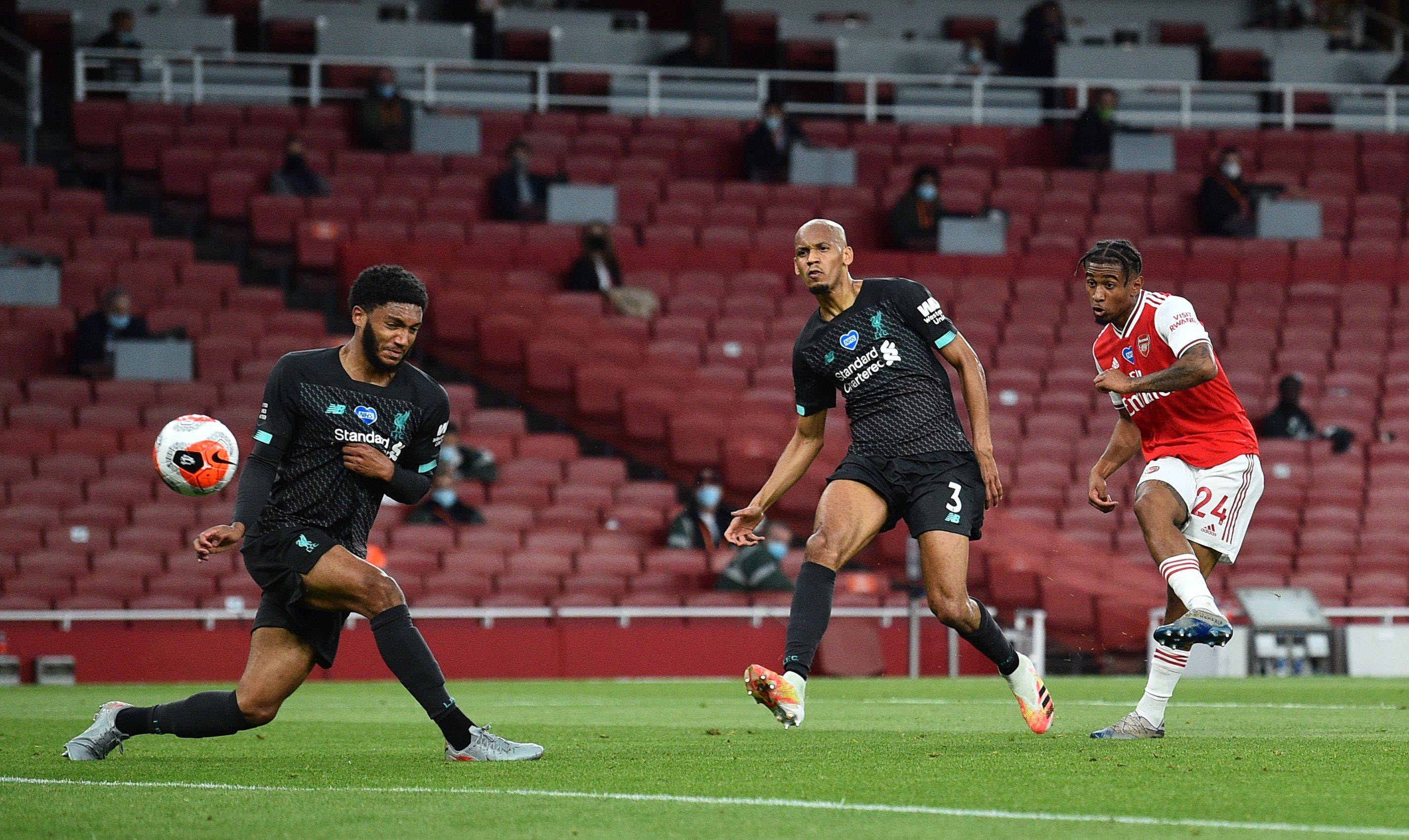 野与一脚出 野与一脚出